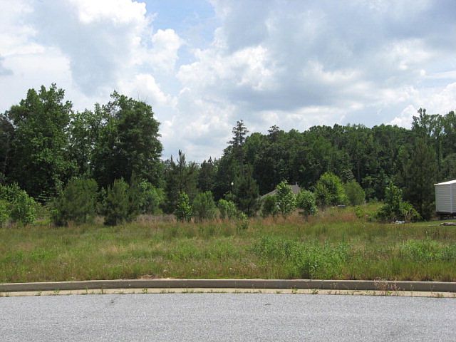 2nd image of 289 Ella Ct