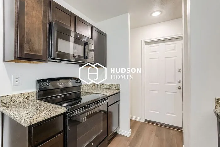 3204 Tuskegee St — Photo 5