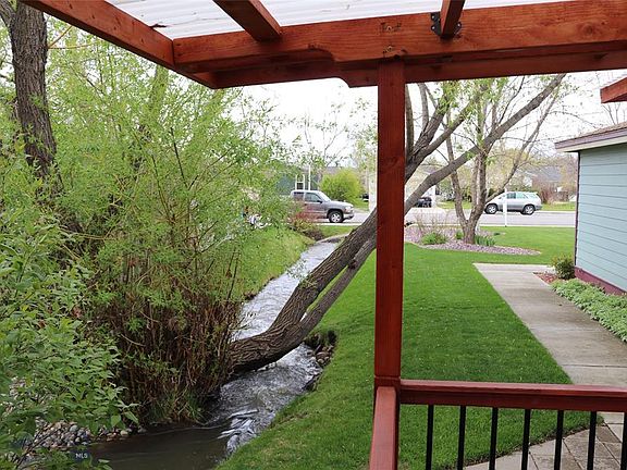 2nd image of 806 Golden West Dr
