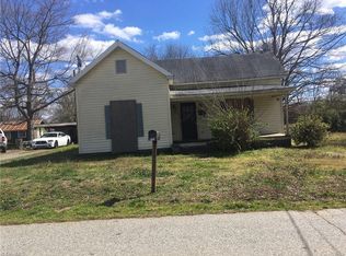 511 Burgess St, Lexington, NC 27292
