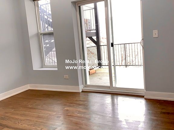 2nd image of 447-449 N Carpenter St #2R
