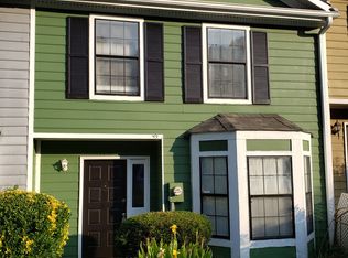 1042 Thorn Woode Ln, Stone Mountain, GA 30083