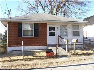 2nd image of 410 Laurel St