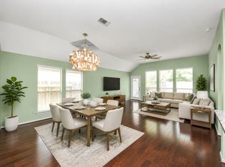 5115 Carson Hill Ln, Houston, TX 77092