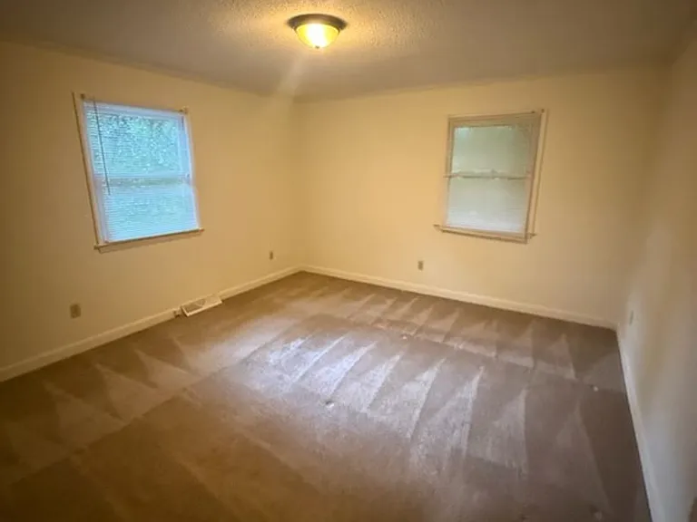 629 Mountain Rd #B — Photo 3
