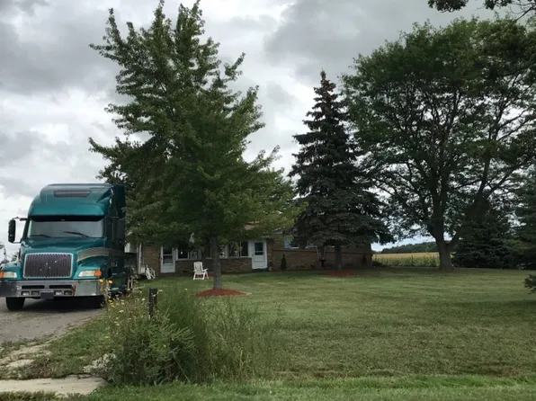 181 S Vernon Rd, Corunna, MI 48817