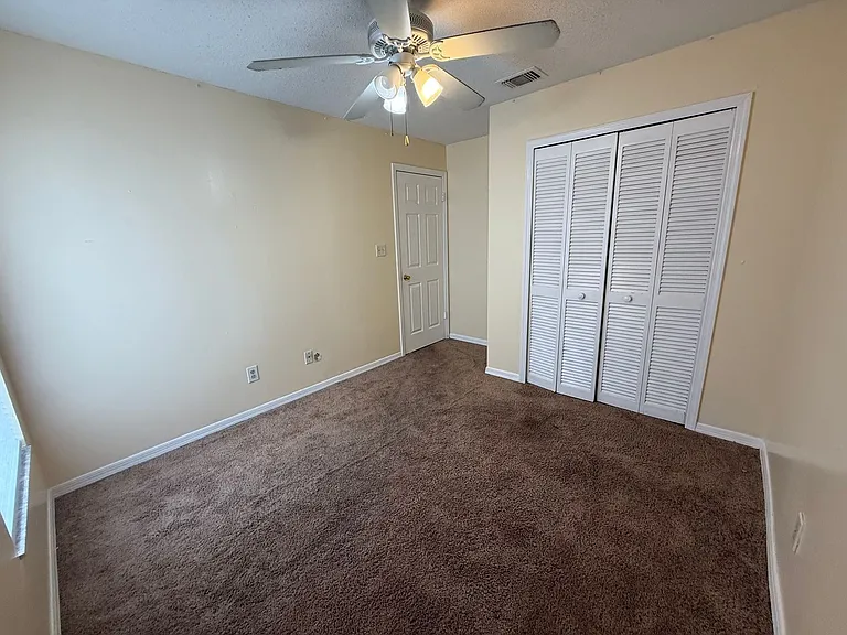 4712 Dandelion Dr — Photo 20