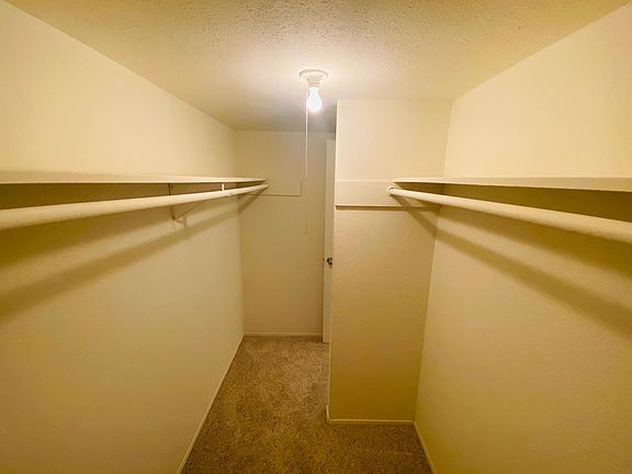 5th image of 1302 E Broadway St #K