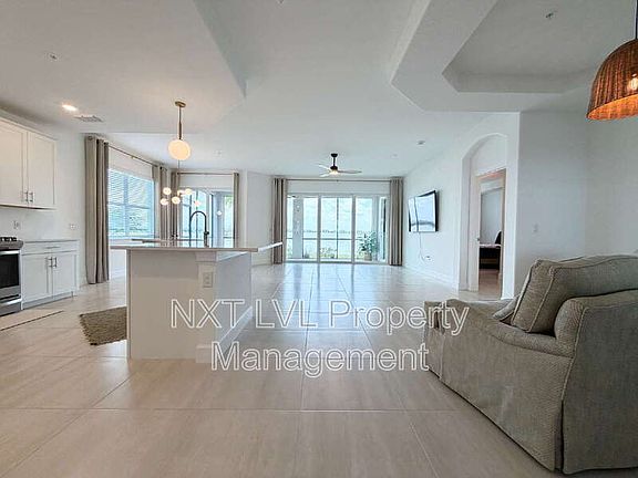 3rd image of 16570 Ridgeview Cir Unit 4111