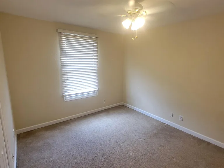 8033 Murano Cir — Photo 10