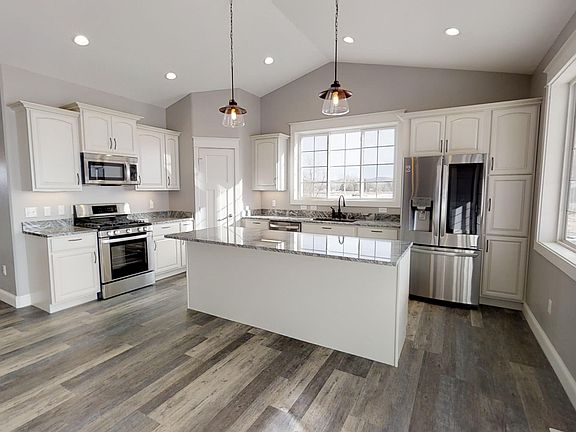 2nd image of 220 Joshua Ln