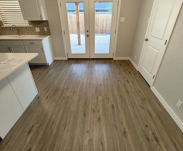 2404 Northtown Ct — Photo 7