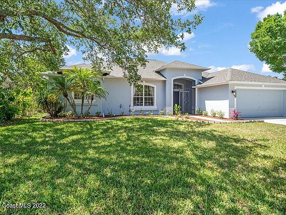 3rd image of 4048 Long Leaf Dr