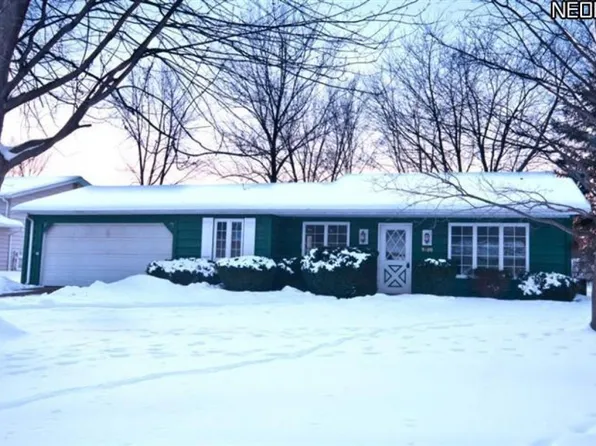 9400 Pheasant Run Pl, Strongsville, OH 44136