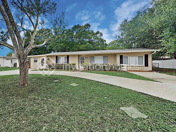 4144 Worcester Rd, Sarasota, FL 34231