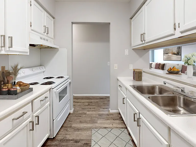 Copper Cove Apartments — Photo 11