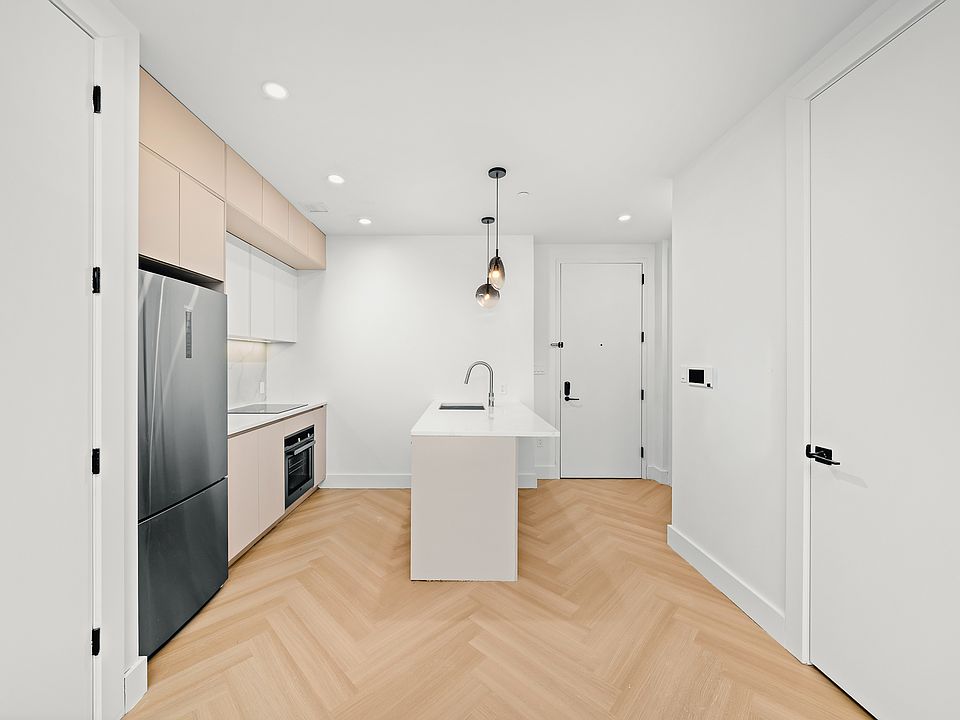 1st image of 34-16 38th St #3602