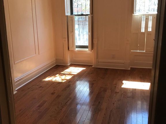 2nd image of 185 Halsey St Floor 2