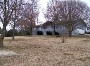 113 Green Briar Dr, Branson, MO 65616