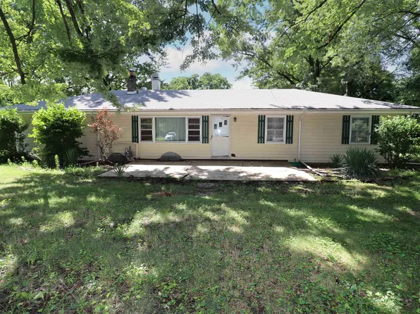 21860 W Ireland Rd, South Bend, IN 46614