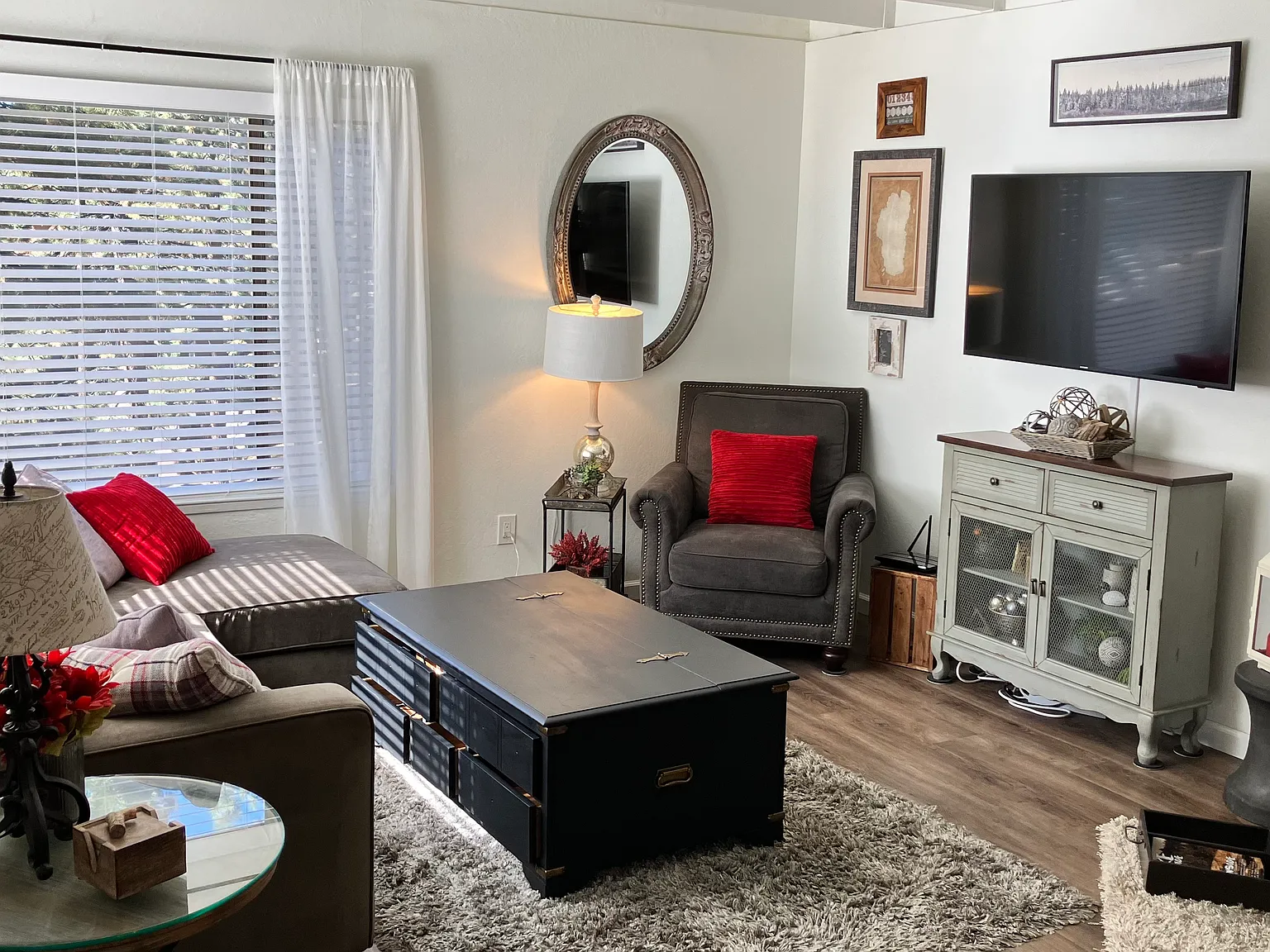 2 bed, 1.5 bath, 1248 sqft, $2,900 — Photo 2