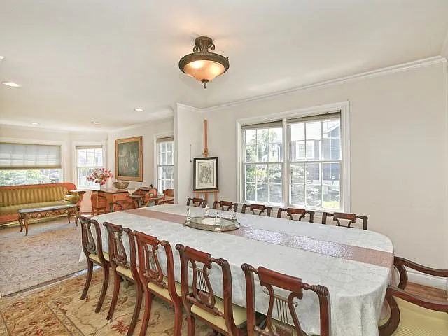 13 Sheppard St