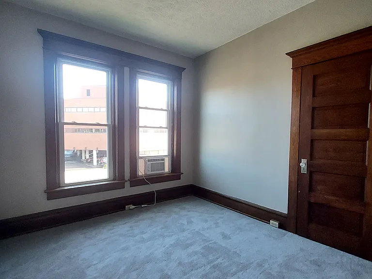 79 W Church St #4 — Photo 5