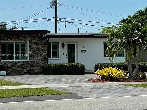 4161 SW 102nd Ave Photo 1