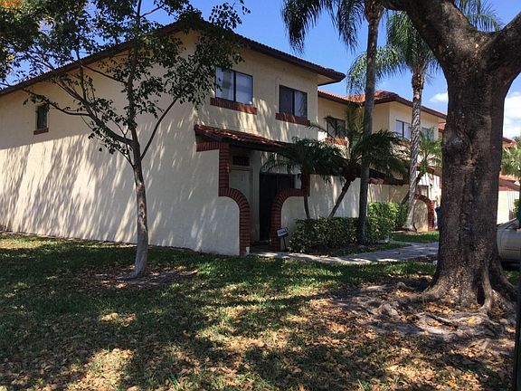 3rd image of 8873 NW 48th St