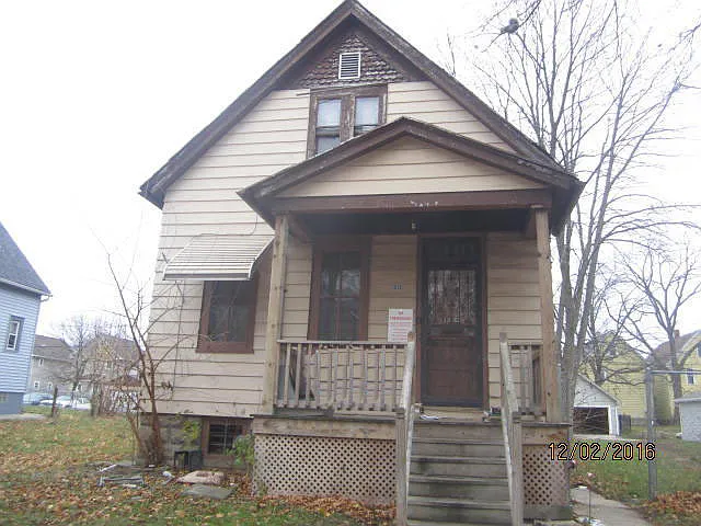 3038 N 23rd St photo 1