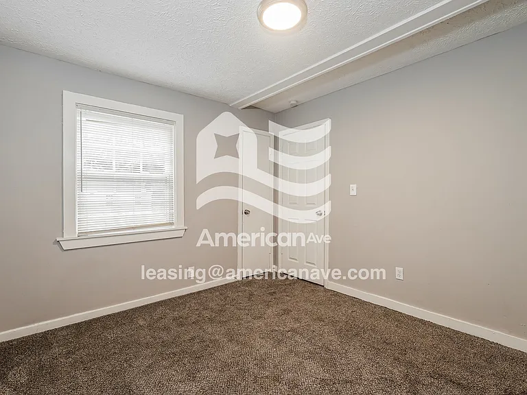 1854422_014_bedroom_14.jpg