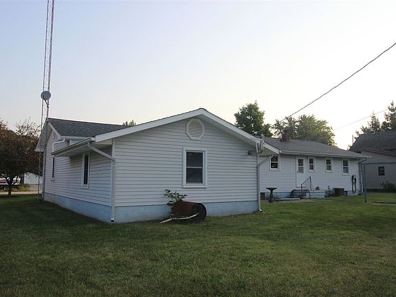2nd image of 404 W McConnell St