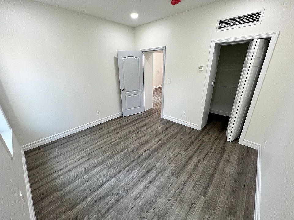 1st image of 451 W 50th St #3