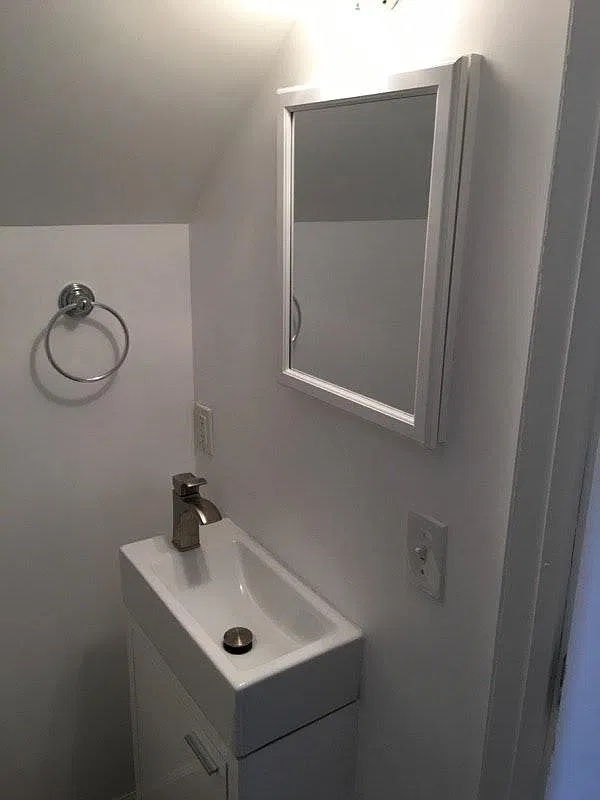 Studio, $1,850 — Photo 3