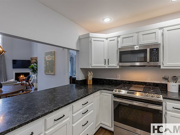 4th image of 19-A Whiteside Mountain Rd