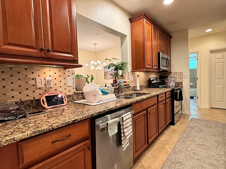 4122 Overture Cir — Photo 5