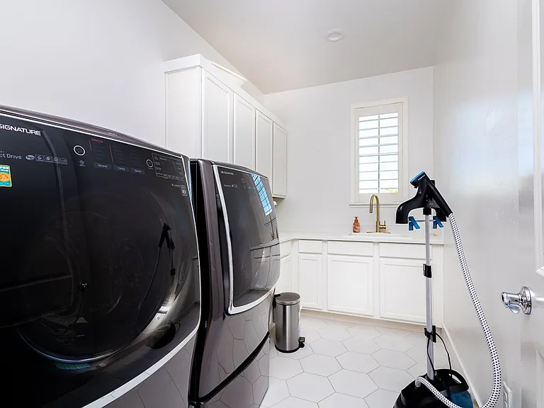 717 Wyeth Ct — Photo 30