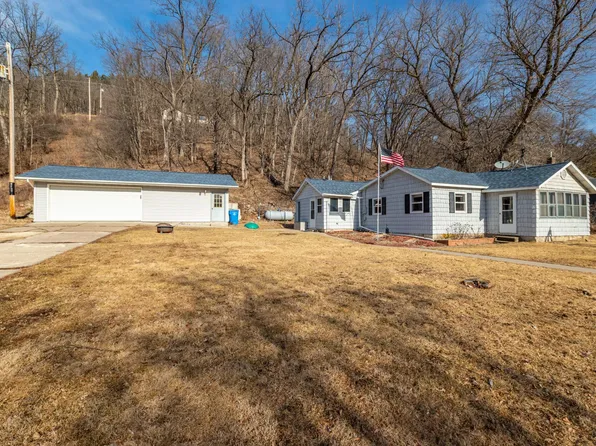 24701 County Road 7, Winona, MN 55987