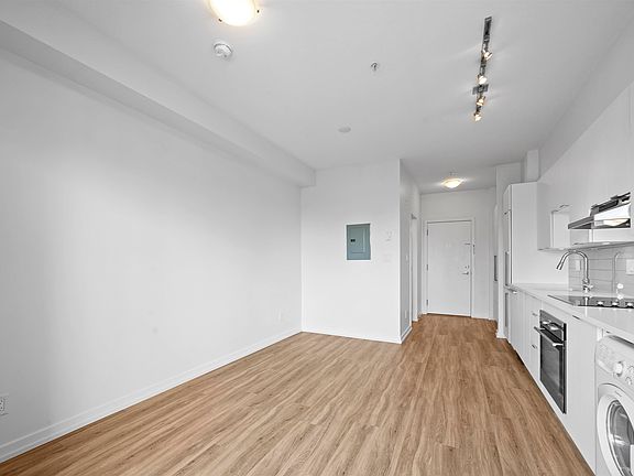 4th image of 13678 Grosvenor Rd #304