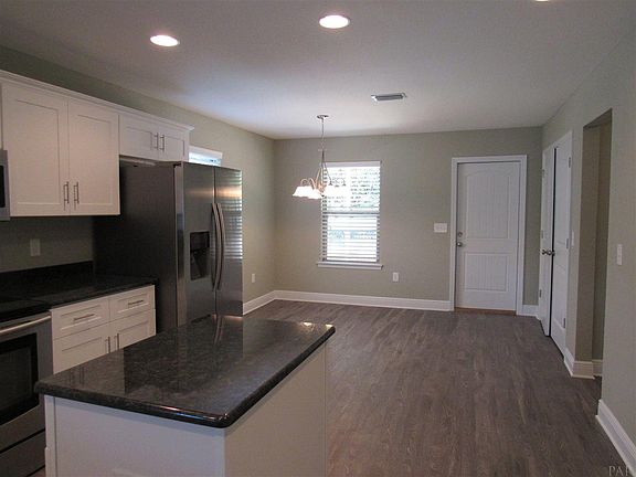 5th image of 530 Evening Falls Dr