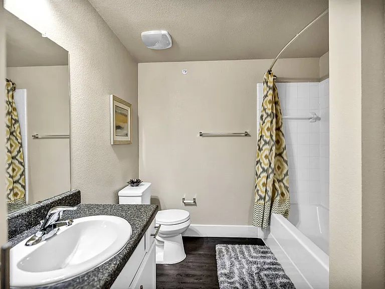 300 Ferguson Dr — Photo 14