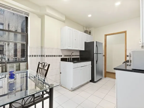 712 West 175th Street image 2 of 4