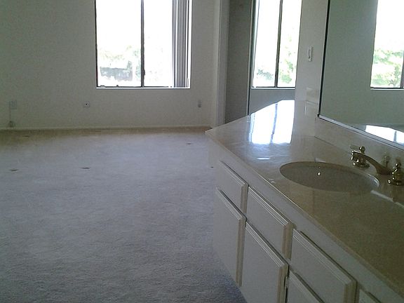 4th image of 18129 Oxnard St #78