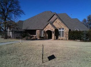2511 Crestwood Dr, Edmond, OK 73034