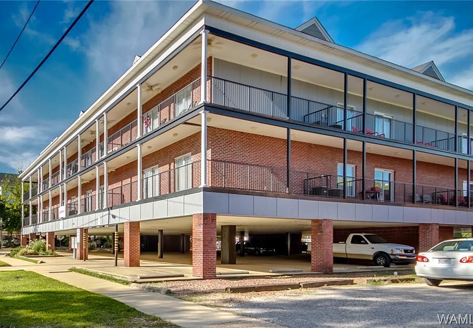 1st image of 712 Frank Thomas Ave
