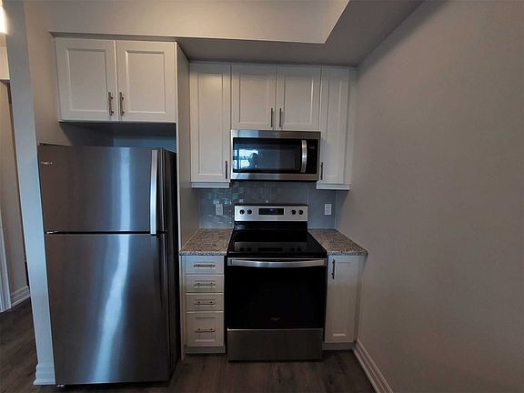 2nd image of 5055 Greenlane #501-X57466