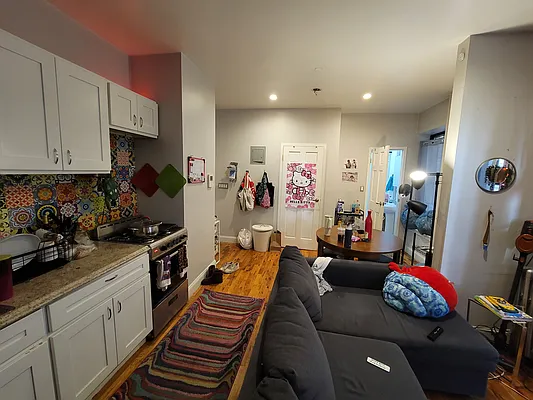 Rented by Garden Management | media 19