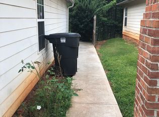 195 Lakeview Trl, Covington, GA 30016