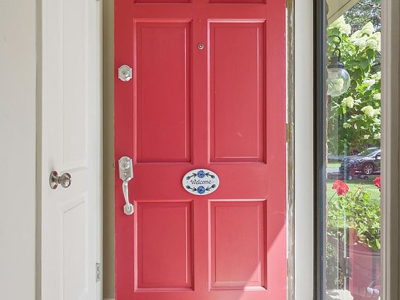 4th image of 216 Bellemeade Rd