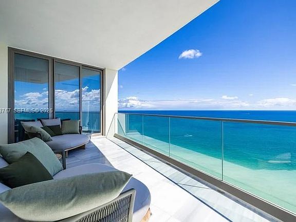3rd image of 17901 Collins Ave #2604